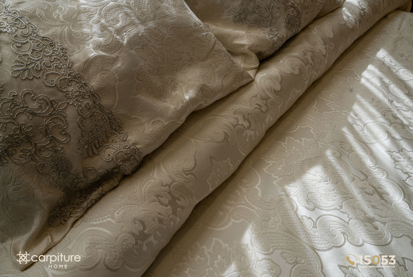 Soft Oscar Coverlet